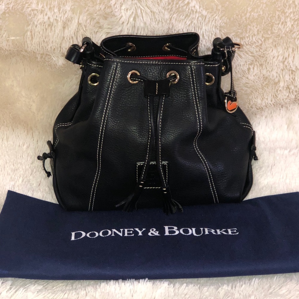 Dooney & Bourke black leather purse